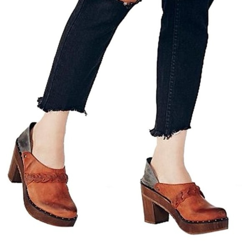 NWB Free people Raleigh Terra Cotta leather w/wood platform clog Sz 36